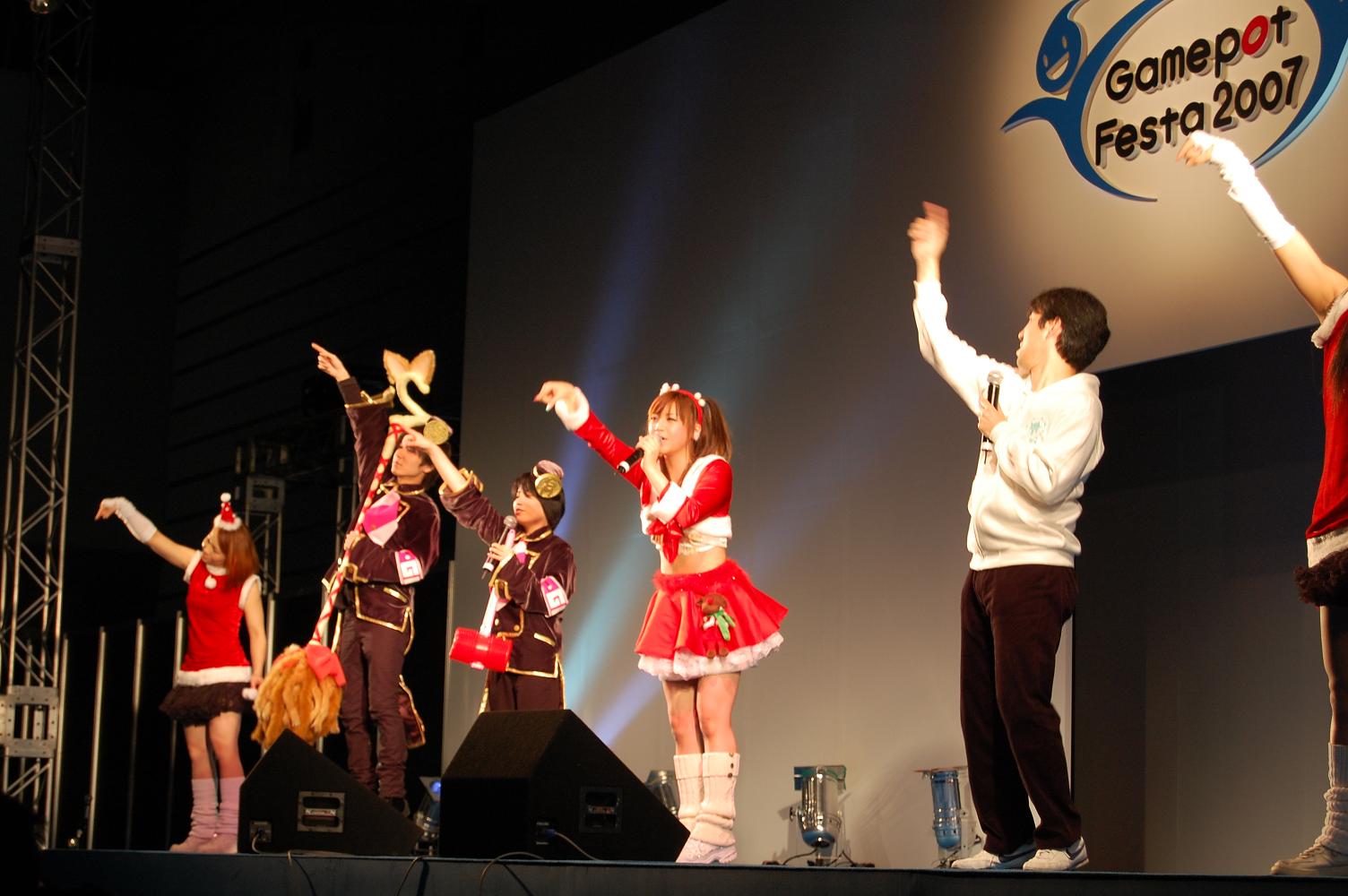 イメージソング発表ライブの様子